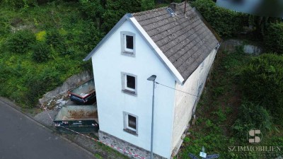 Sanierungsobjekt mit großem Potenzial in Molsberg– Grundstück mit Altbestand zum attraktiven Preis!