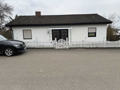 ***Einfamilienhaus mit Doppelgarage und großem Grundstück***