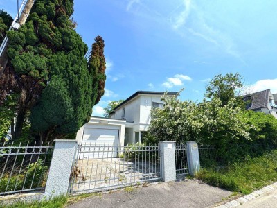 GREEN LIVING - EXKLUSIVE VILLA IN RUHELAGE MIT SANIERUNGSPOTENZIAL &amp; RIESEN GARTEN!