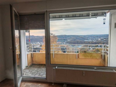 Helle 3-Zimmer Wohnung mit Balkon im 4. OG in Siegen