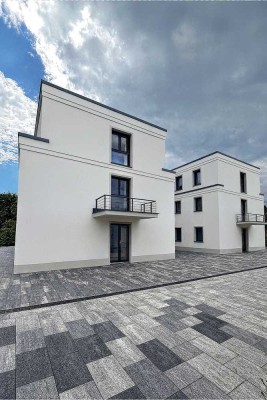 Exklusive 5-Zimmer-Wohnung mit Haus im Haus Charakter