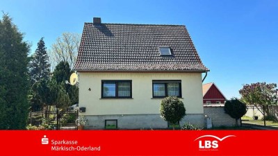 Einzugsbereit mit viel Nebengelass