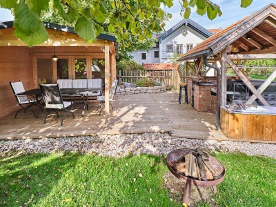 Luxus -Landhaus-Idylle mit ELW und auf modernsten Stand - Gelegenheit für Privat und Gewerbe!
