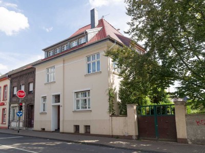 Großzügige 4-Zimmer-Wohnung im Erdgeschoss mit Garten in Geldern