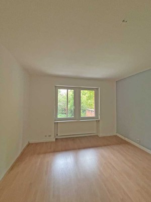 2956 - KA-Südweststadt! 3-Zimmerwohnung mit Tageslichtbad zu vermieten!