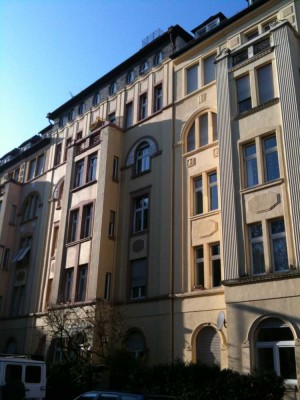 Charmante Altbauwohnung mit Balkon und Gartenmitbenutzung in bester Lage – verfügbar ab 01.11.2025
