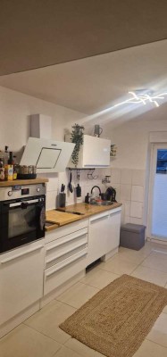 Bahnhofsnahe helle 3-Zimmer-Wohnung mit Garten - in Dormagen-Delrath
