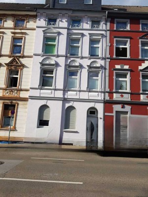 Schönes zentrales Mehrfamilienhaus als Kapitalanlage mit solider Rendite!