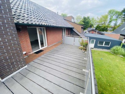 Attraktive Dachgeschosswohnung mit großer Terrasse und zwei PKW-Stellplätzen in ruhiger Wohnlage!