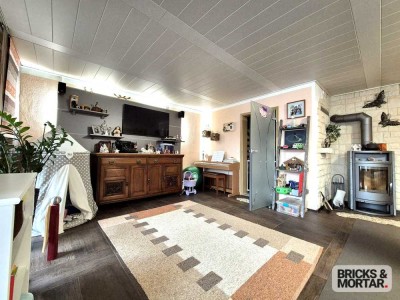 ***Lichtdurchflutete Wohnung mit 4 Zimmern, Kamin und Balkon – ideal für Familien***