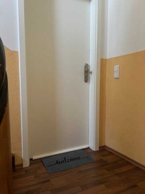 Stilvolle, gepflegte 2-Zimmer-Wohnung mit Balkon und Einbauküche in Aschaffenburg