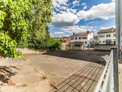 WOW *Paul & Partner* INVESTITIONSMÖGLICHKEIT: MEHRFAMILIENHAUS UND GRUNDSTÜCK MIT WERTSTEIGERUNG !