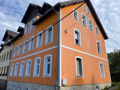 TEILSANIERTES MEHRFAMILIENHAUS IN IDYLLISCHER LAGE!