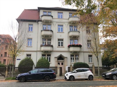 DD - Lange Str., wunderschöner Altbau, 2-Zimmer-ETW, 52 m² Wohnfläche, EG, langjährig vermietet