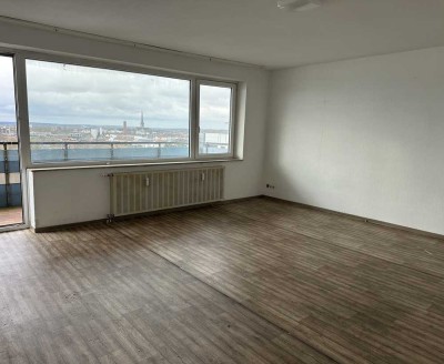 Bezugsfreie 2,5-Zimmer-Wohnung mit Balkon und EBK in Wesel