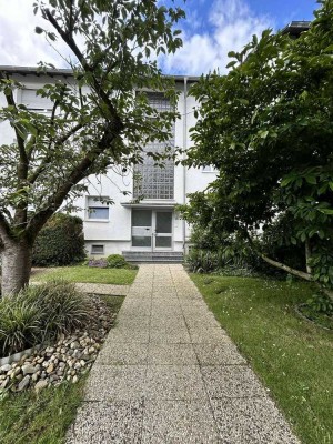 herrliche Dachgeschosswohnung mit Loggia