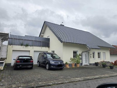 Zwei Wohnungen inkl. Einliegerwohnung in wunderschöner und naturnaher Lage - Nähe Nürburgring