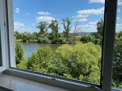 2-Zimmer-Wohnung mit Balkon und Mainblick in Seligenstadt
