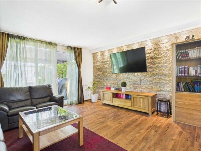 Stilvolles Reihenendhaus mit schönem Garten, EBK und zwei Stellplätzen