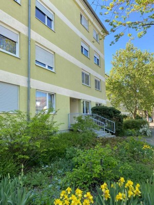 RESERVIERT 2-Zimmer-Wohung in Darmstadt-Griesheim mit viel Potenzial!