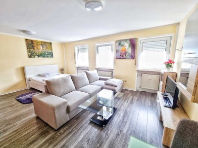 Sonniges, hübsches Single-Domizil, möbliert, mit TG-Stellplatz,
