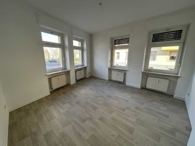 Gemütliche 3-Zimmer-Wohnung im Erdgeschoss mit Wintergarten!