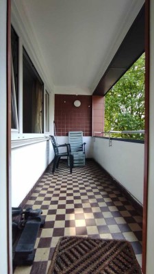 Attraktive 3,5-Zimmer-Wohnung mit Balkon in gepflegtem Mehrfamilienhaus