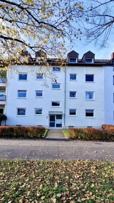 Renovierte 1,5-Zi-Whg in KA-Durlach - vollmöbliert mit Garage und StraBa-Anschluss