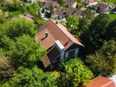 Großzügiges Architektenhaus mit Einliegerwohnung in Randersacker-Lindelbach – Wohnen am Ortsrand