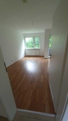 Gut geschnittene 2-Zimmer-Wohnung mit Balkon in Aarbergen-Michelbach