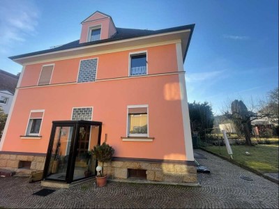 *attraktive Lage - Dreifamilienhaus*