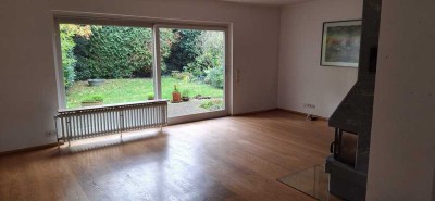 Split-Level-Doppelhaushälfte in Hofheim am Taunus