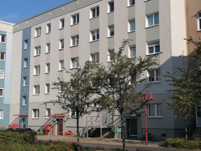 Möblierte 3 Raumwohnung mit 2 Balkonen