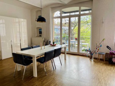 BEFRISTET für 1 Jahr: Möblierte, geräumige 5-Zimmer-Loft-Wohnung mit EBK in Berlin Mitte
