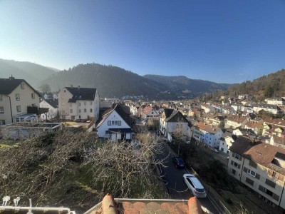 3-Zimmer-Wohnung mit Blick über Schramberg