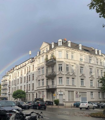Wunderschöne helle 3,5-Zimmer-Maisonettewohnung über den Dächern von Wiesbaden