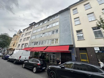 Wohn-und Geschäftshaus mit 17 Wohnungen und 1  Ladenlokal ***Belsen3 Immobilien UG***