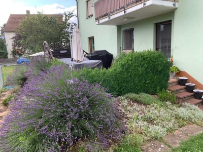 4 Zimmer Erdgeschosswohnung mit Süd-Terrasse