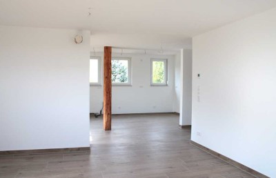 Attraktive 3,5-Zimmer-Wohnung in Westerstetten mit Garage, Einbauküche + Gartenanteil