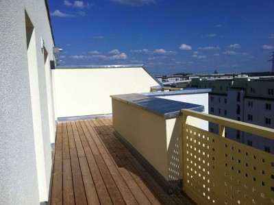 PENTHOUSE-FEELING! Sonnenverwöhnte 2-Zimmer-Dachterrassen-Wohnung für Genießer