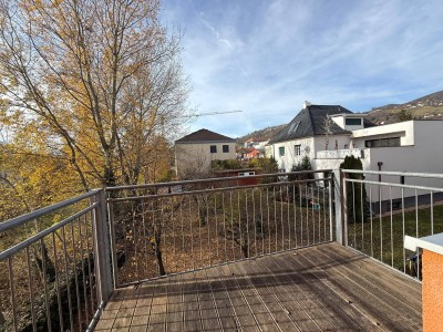 Helle 2-Zimmer-Wohnung mit Balkon in entspannter Zentrumslage!