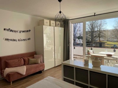 Ab April: Tolle 1-Zimmer-Wohnung mit EBK und Balkon in Germering