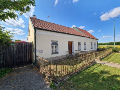 GELEGENHEIT MIT GROSSEN POTENTIAL IN PALTERNDORF HAUS MIT 6 ZIMMER 156 WFL. PLUS 2 GROSSE SCHUPPEN
