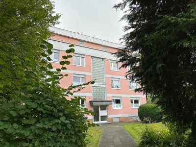 Helle Dachgeschosswohnung in Alt-Hackenbroich