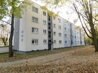 Einzugsbereit neu renovierte Familienwohnung mit großem Balkon!