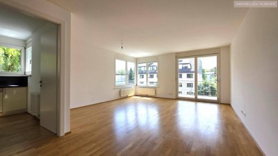 Sehr schöne 4-Zimmer-Wohnung mit 13m² Außenfläche!!! Sofort verfügbar!
