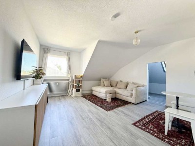 MA-Lindenhof - schöne  2,5 ZKB-Dachgeschoss Altbauwohnung