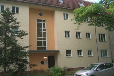 PROVISIONSFREI VON PRIVAT HELLE 2 1/2 ZIMMER WOHNUNG ,  62 M2, SÜDBALKON, BEZUGSFREI
