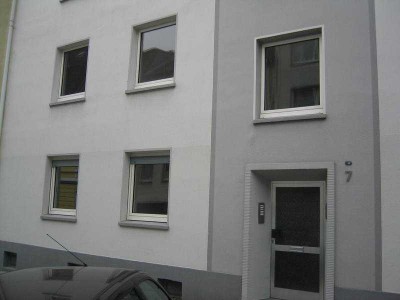 Helle 3-Raum Wohnung, Nähe Uniklinikum / Universität