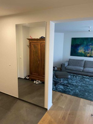 Neuwertige 3,5-EG-Wohnung mit luxuriöser Innenausstattung mit EBK in Wollbach
